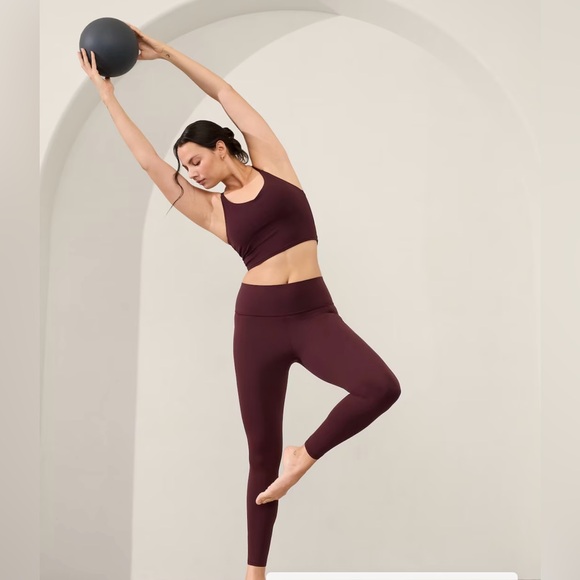 Athleta Pants - Athleta lighting tight with side pockets maroon size 2X style 488372